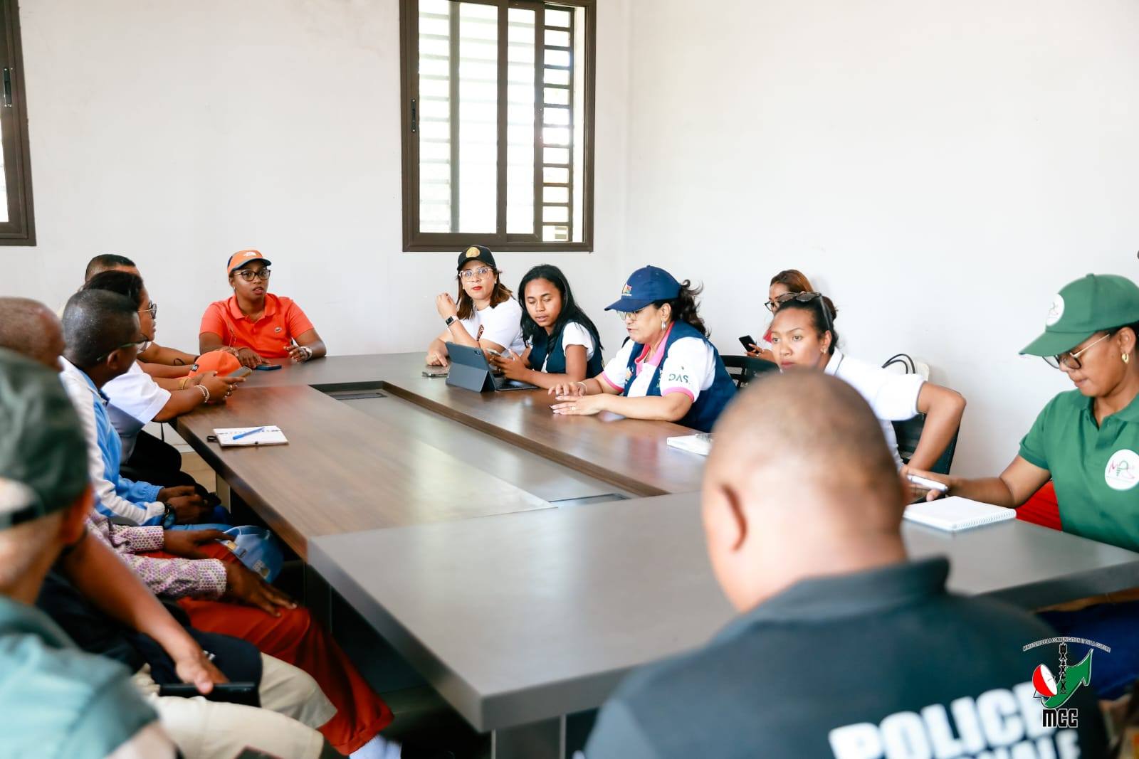 EFA TONGA ANY MANANJARY NY VARY 100 TAONINA SY NY KOJAKOJA MARO AVY AMIN' ANDRIAMATOA FILOHAM-PIRENENA ANDRY RAJOELINA