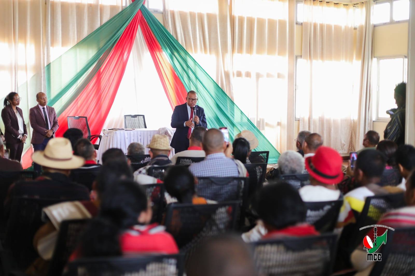 FANOKAFANA NY FAKAN-KEVITRA ARA-KOLONTSAINA