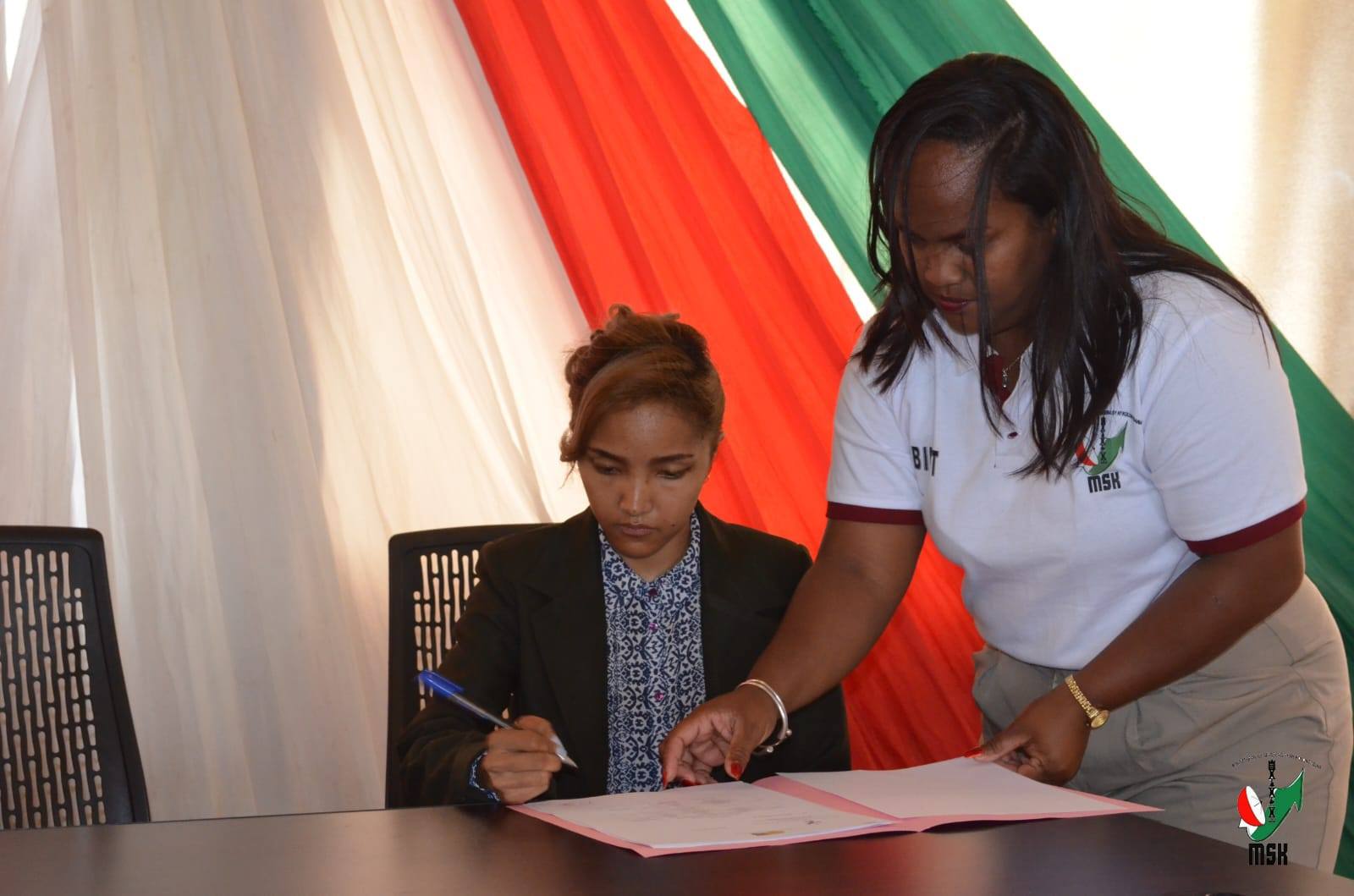 TOMPON' ANDRAIKITRA AMBONY EO ANIVON' NY MINISITERANA MIISA EFATRA NO NANDRAY NY ASANY NANOMBOKA ANDROANY TAORIAN' NY FANENDRENA AZY IREO NY 22 DESAMBRA 2025 LASA TEO