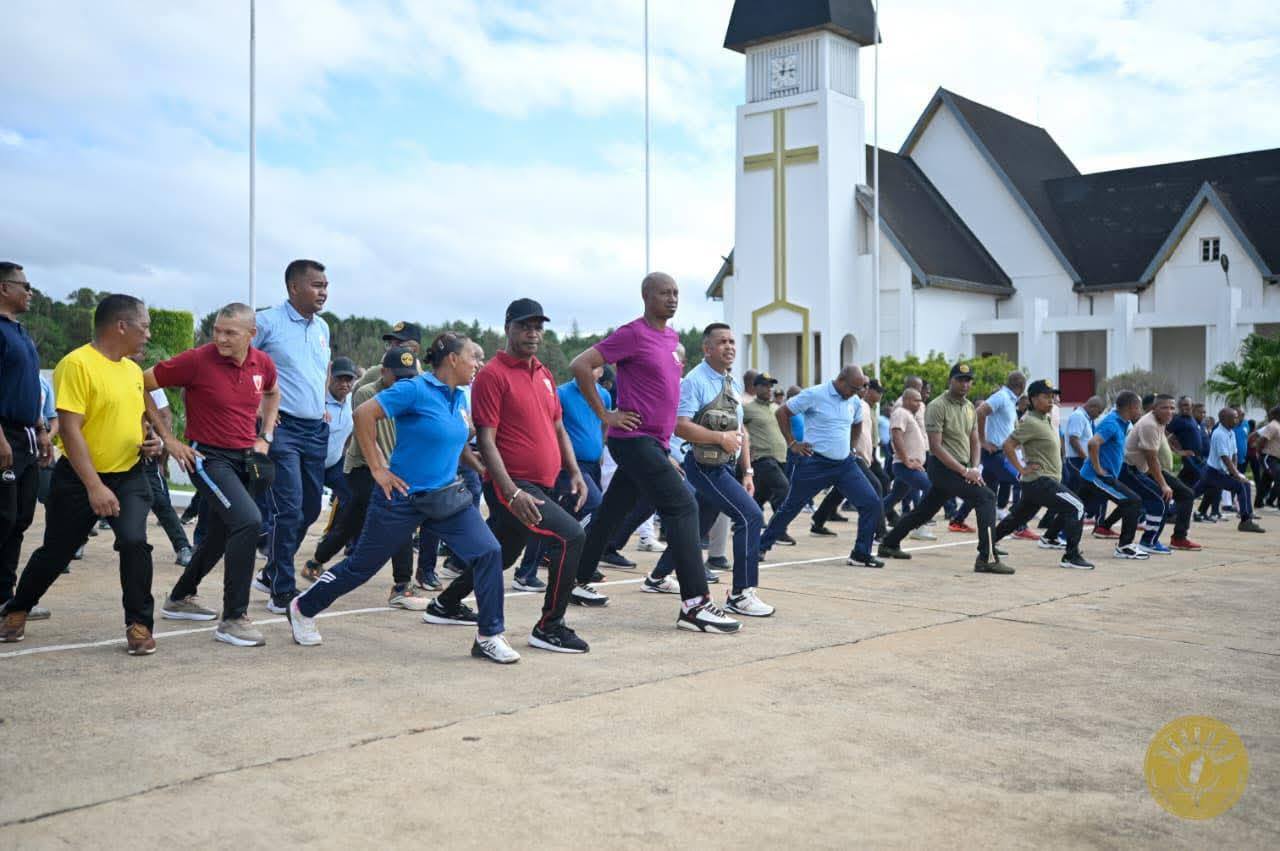 NY MANAMBONINAHITRA IZAO NO ANTENAIN' NY VAHOAKA
