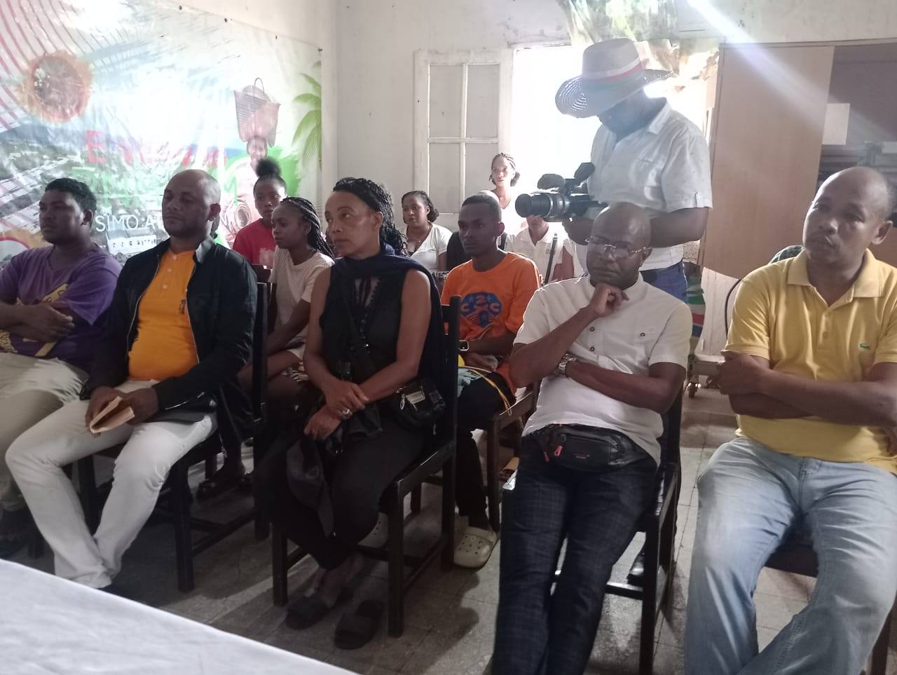 FOMBAN-DRAZANA ATSIMO ATSINANANA SY FAMPIROBOROBOANA NY ZAVA-KANTO, NIARA-NIDINIKA TAMIN' IREO AMPANKAJA SY MPANAKANTO NY TALE JENERALIN' NY KOLONTSAINA