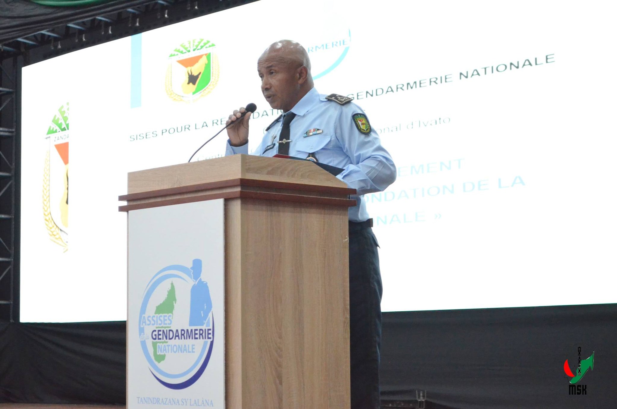 FIKAONANDOHA HO FANAVAOZANA NY ZANDARIMARIAM-PIRENENA