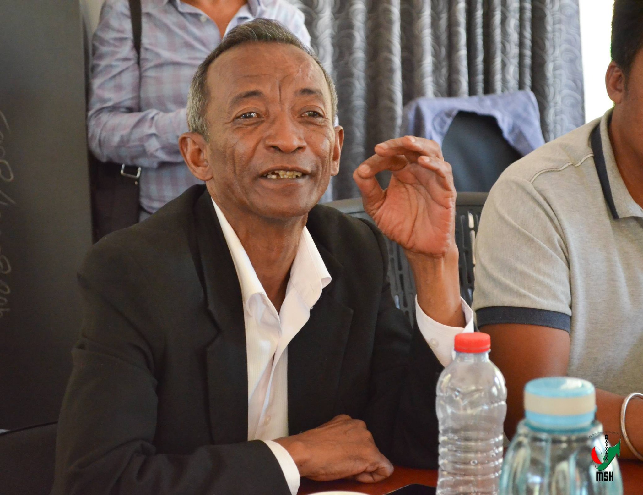 TETIKASA MOMBA NY FAHALALANA MANEHO HEVITRA, IREO FITAOVA-TSERASERA VAOVAO, ARY NY FAMPIROBOROBOANA NY ORINASAN-TSERASERA MALALAKA, MAHALEO TENA, MAROLOKA