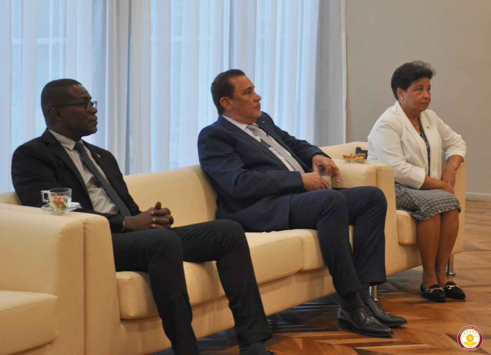 MIGADONA ETO MAGADASIKARA NY FILOHAN' NY REPOBLIKAN' I SEYCHELLES SY RAMATOA VADINY