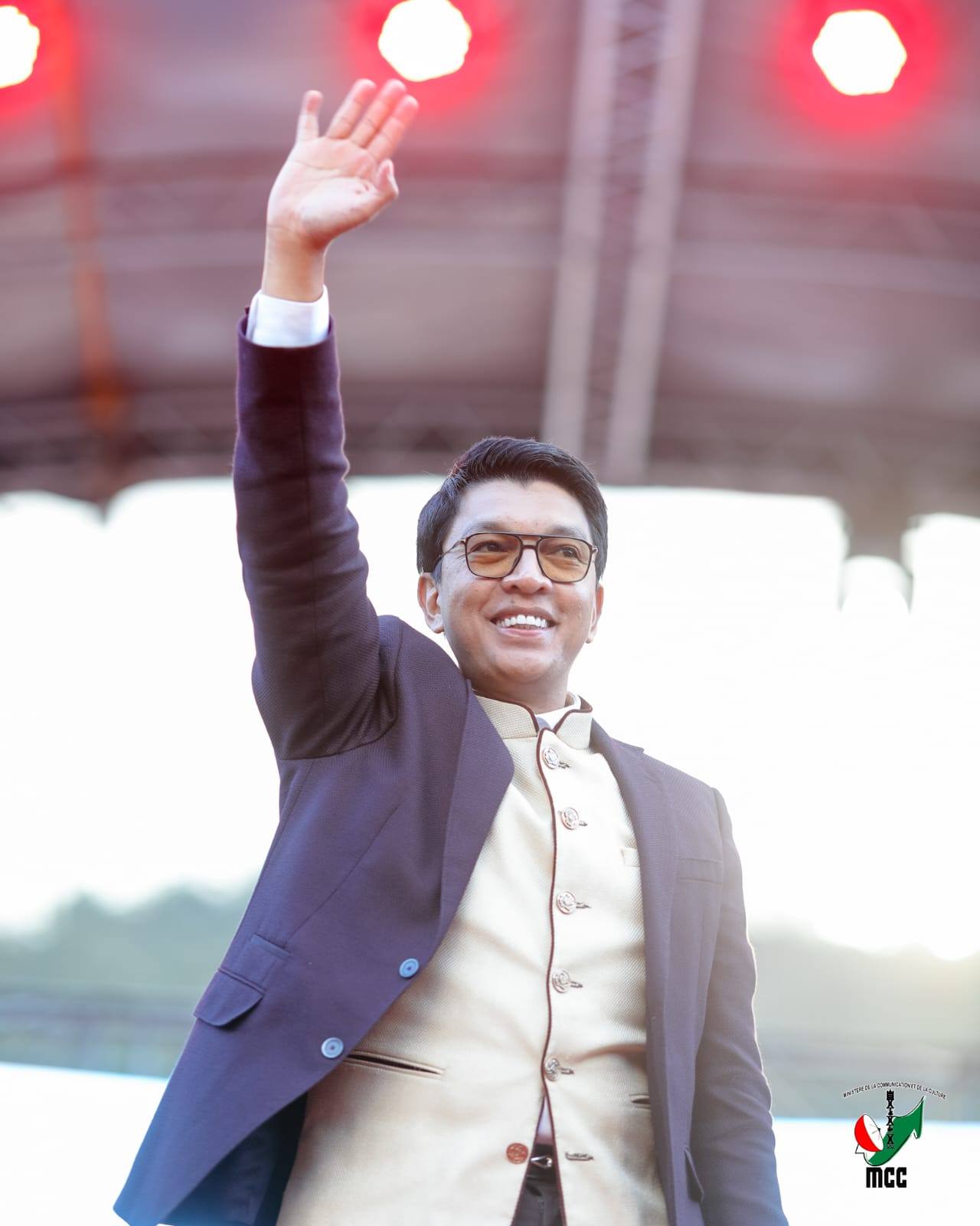 FENO HIPOKA NY COLISEUM AMBATOMENA FIANARANTSOA