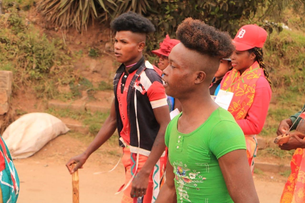 NY DISTRIKAN' AMBOSITRA NO NANDRAY NY ANDIANY FAHA 15 NY VOLAMBETOHAKA