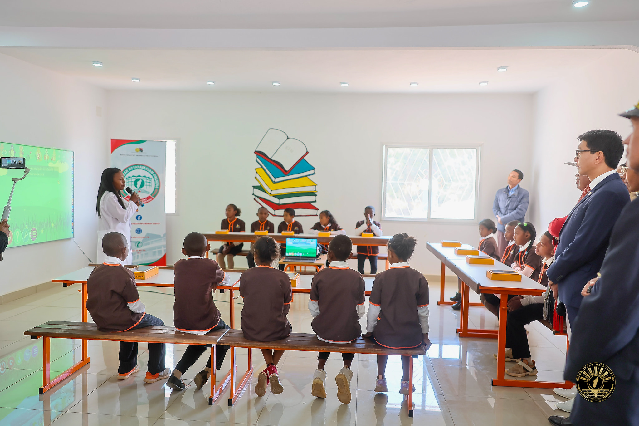 TSY MIKELY SORIKA NY FITONDRAM-PANJAKANA MANOME FANABEAZANA TSARA KALITAO SY MENDRIKA HO AN' NY ZAZA MALAGASY