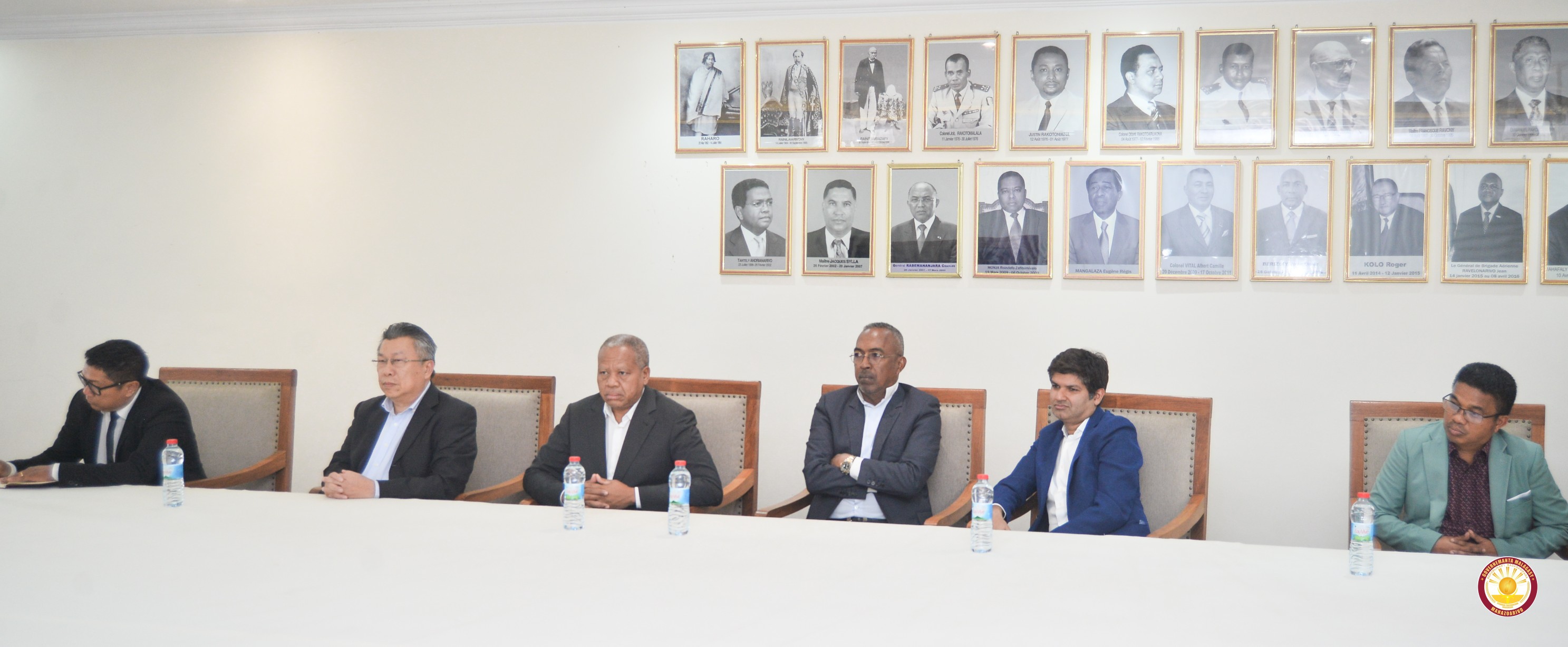 FIHAONAN' NY PRAIMINISITRA TAMIN' IREO SOLONTENAN' NY VONDRON' NY MPANONDRANA LODSIA ETO MADAGASIKARA