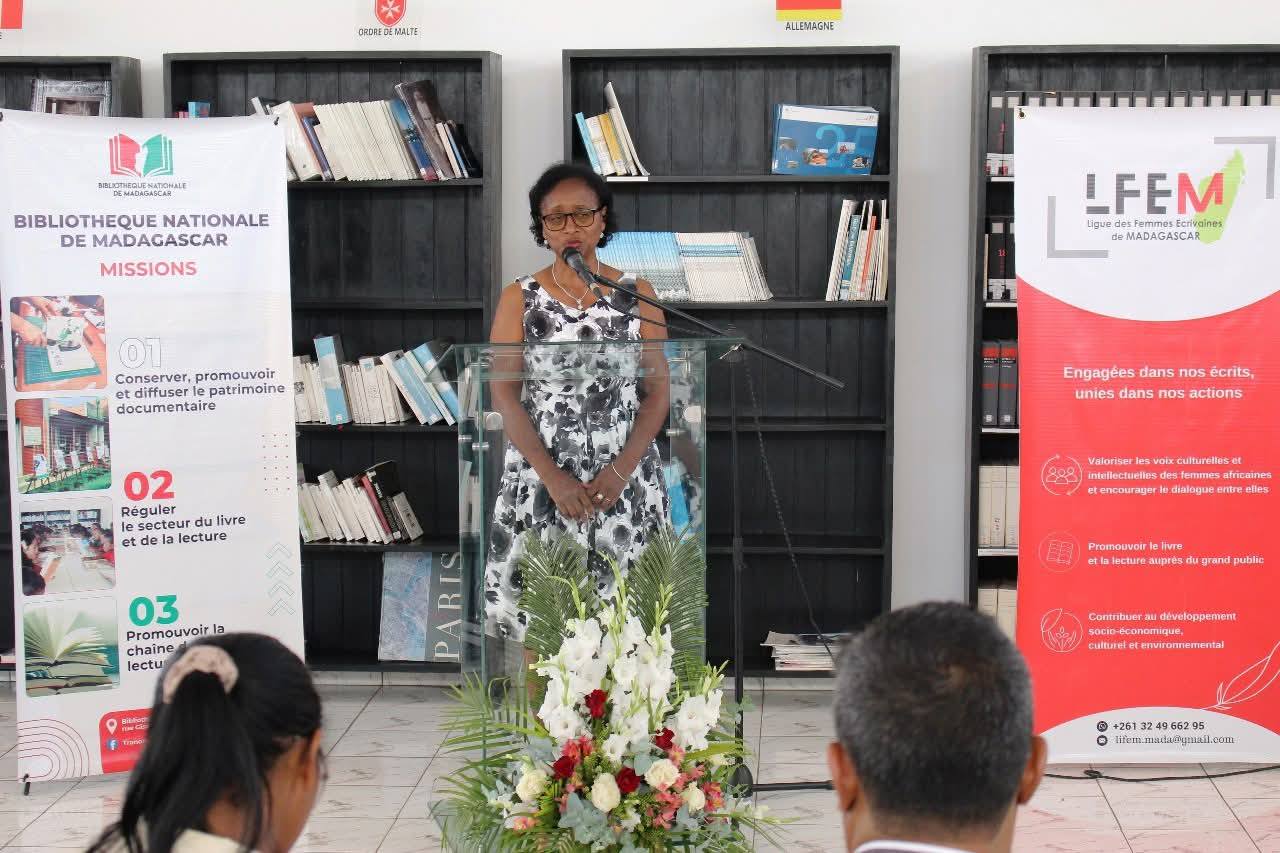 FAMPAHAFANTARANA ILAY TANTARA FORONINA "DEUX COEURS DANS MON CORPS"