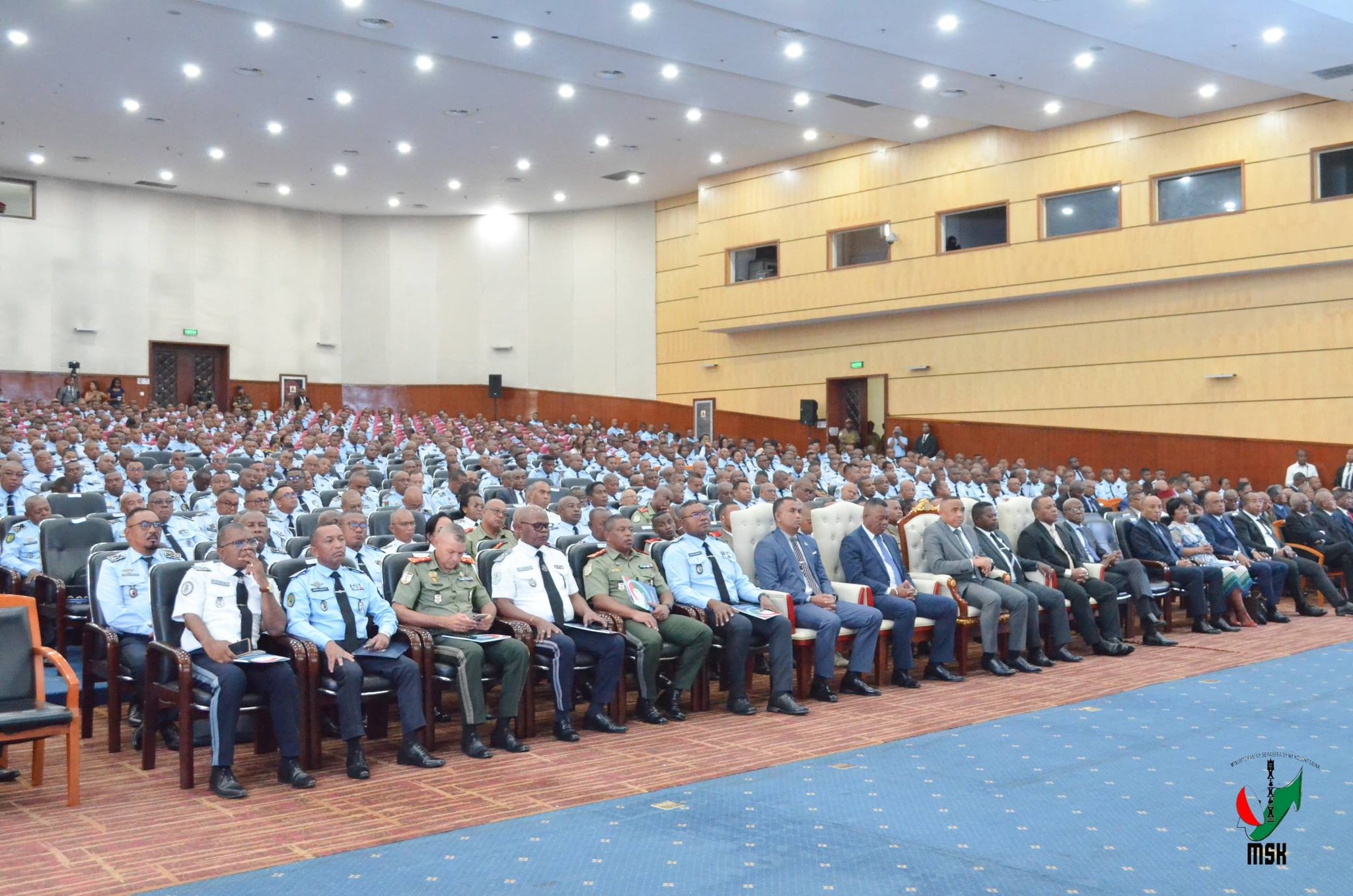 FIKAONANDOHA HO FANAVAOZANA NY ZANDARIMARIAM-PIRENENA