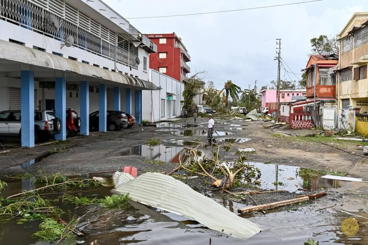 "HIARA-HIATRIKA SY HIOMBOM-PO AMIN' NY VAHOAKAN' NY FARITRA ATSINANANA NO NAHATONGAVAKO ETO" HOY NY FILOHAN' NY REPOBLIKAN' I MADAGASIKARA NY KOLONELY RANDRIANIRINA MICHAEL